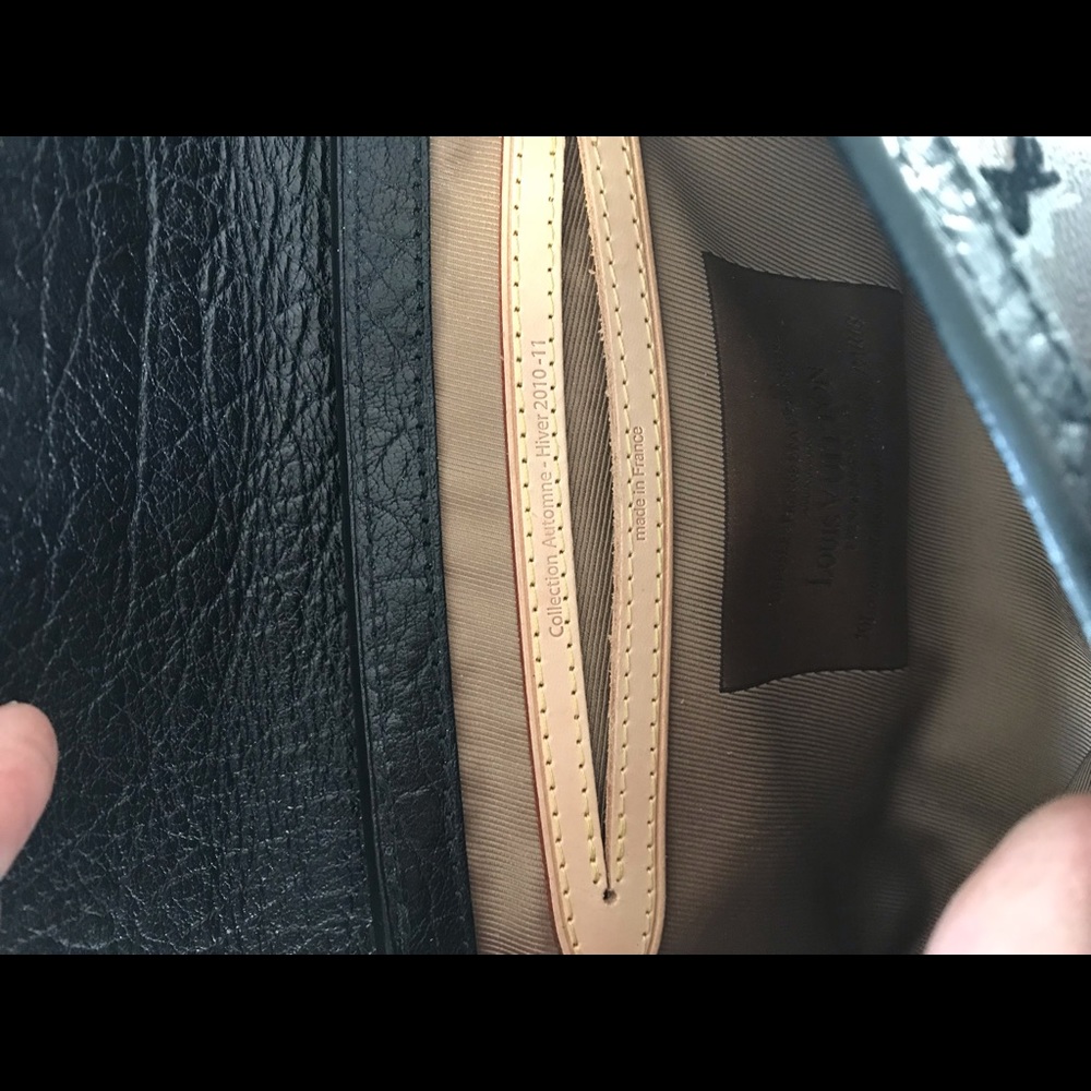LOUIS VUITTON Monogram Fleur de Jais Manege Bag - Picture 4 of 7